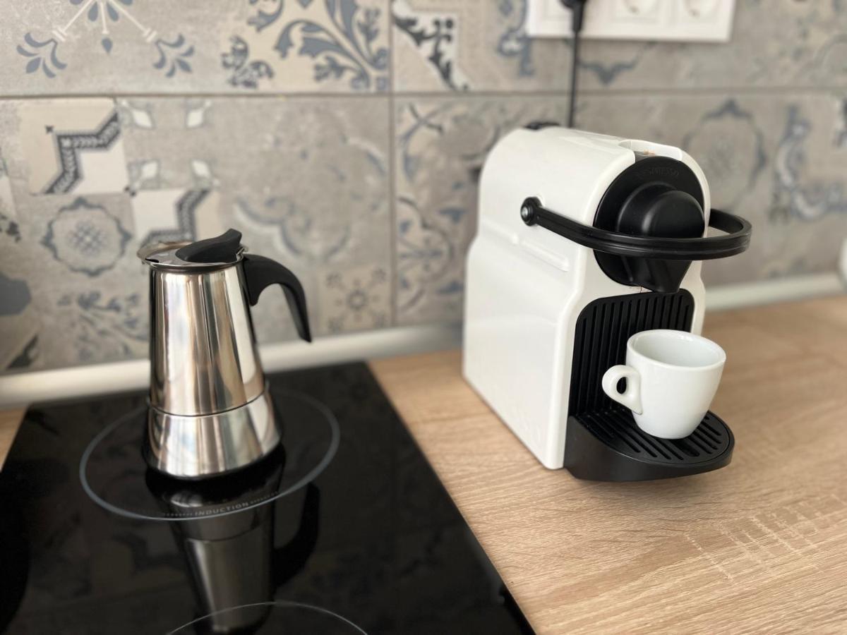 Aranypart Apartmanhazak Tiszakecske Luaran gambar